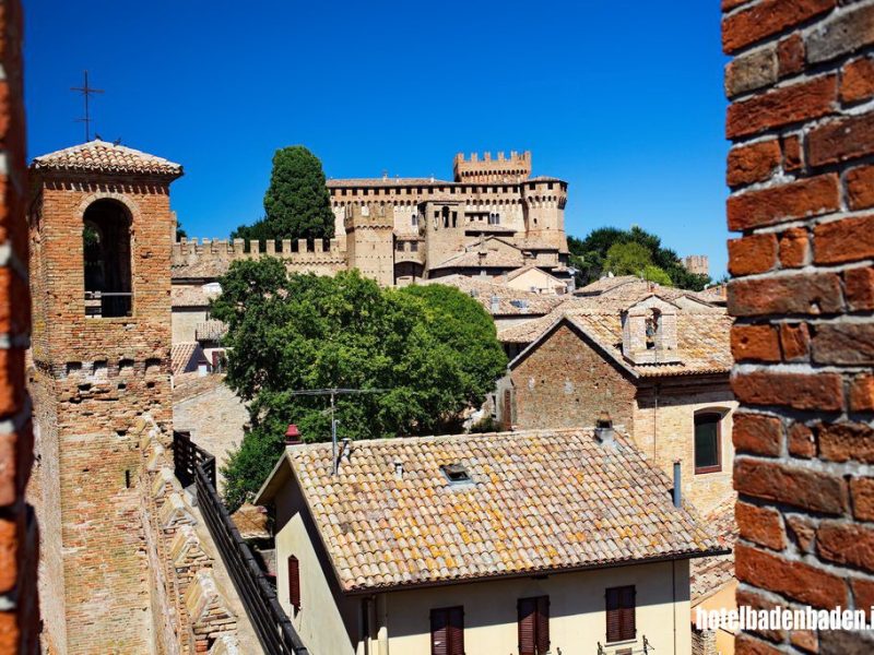 Image attached to the post titled "Gradara, Castle near the sea"