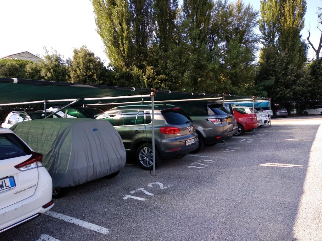 Immagine - "Parcheggio custodito"