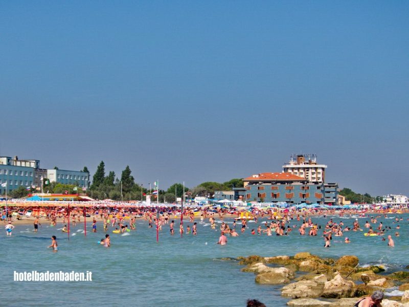 Image attached to the post titled "Riccione beach walk II"
