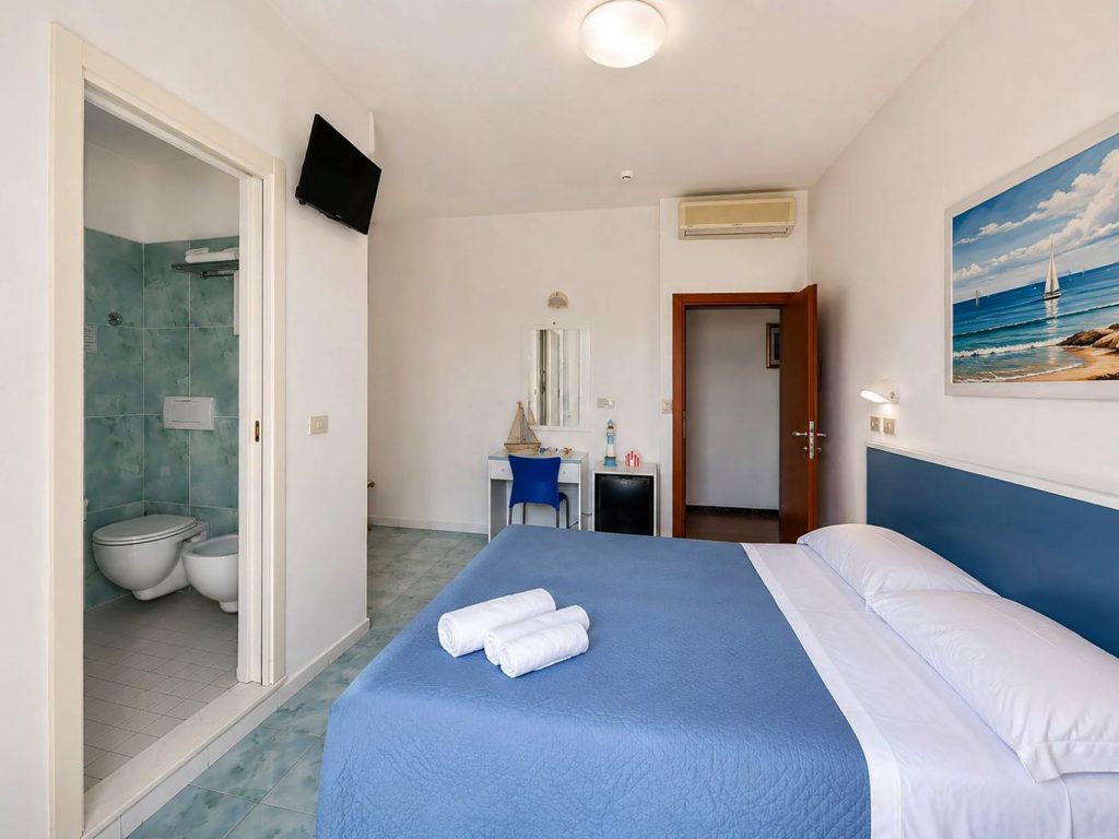 Picture - "Comfort Double Room with Sea View"